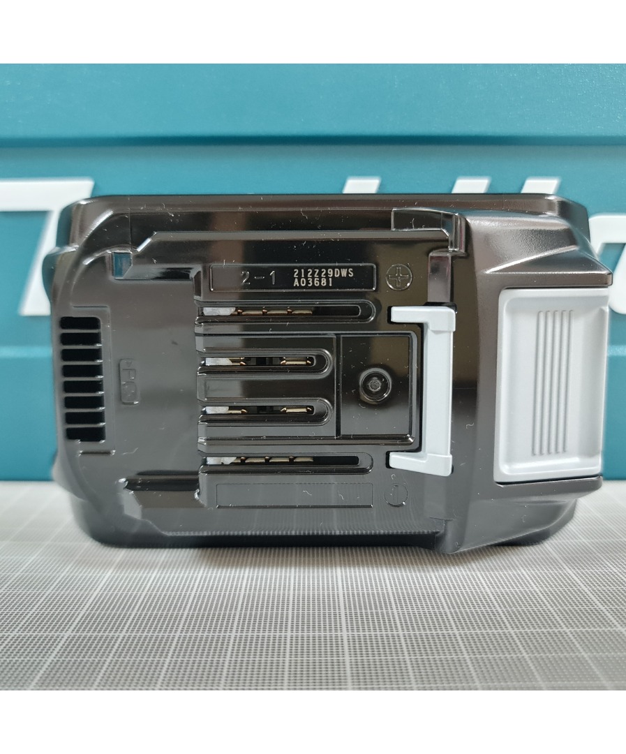 Makita BL4040 40V XGT Battery, Furniture & Home Living, Home ...