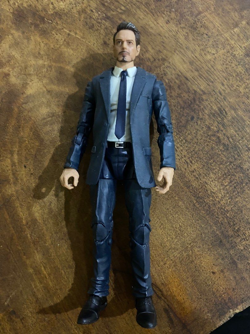 Tony stark marvel legends top