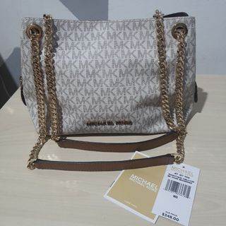(Kategori: ) berada di . Dikirim oleh dher7 (ID iklan 1236968550, Gambar 1). Deskripsi: .
