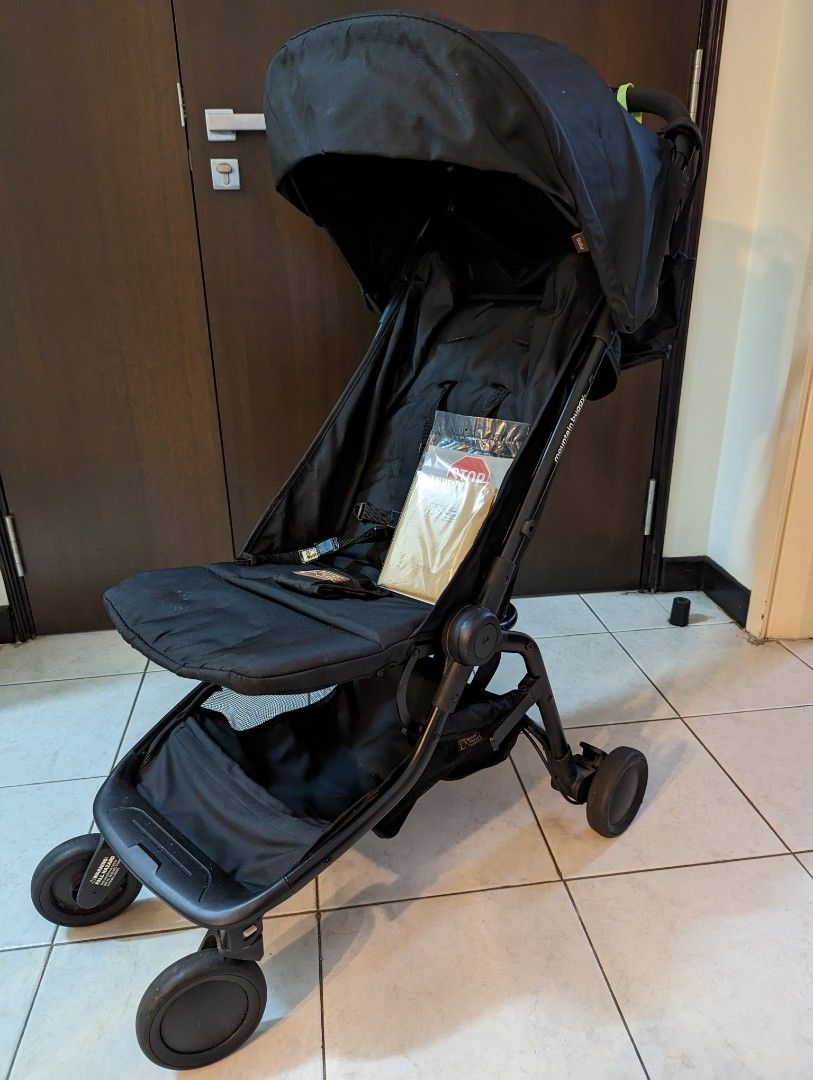 Mountain Buggy Nano v2 Black Travel Stroller
