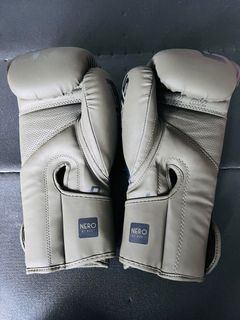 Never Been Used Men’s RDX Boxing Gloves 12 oz