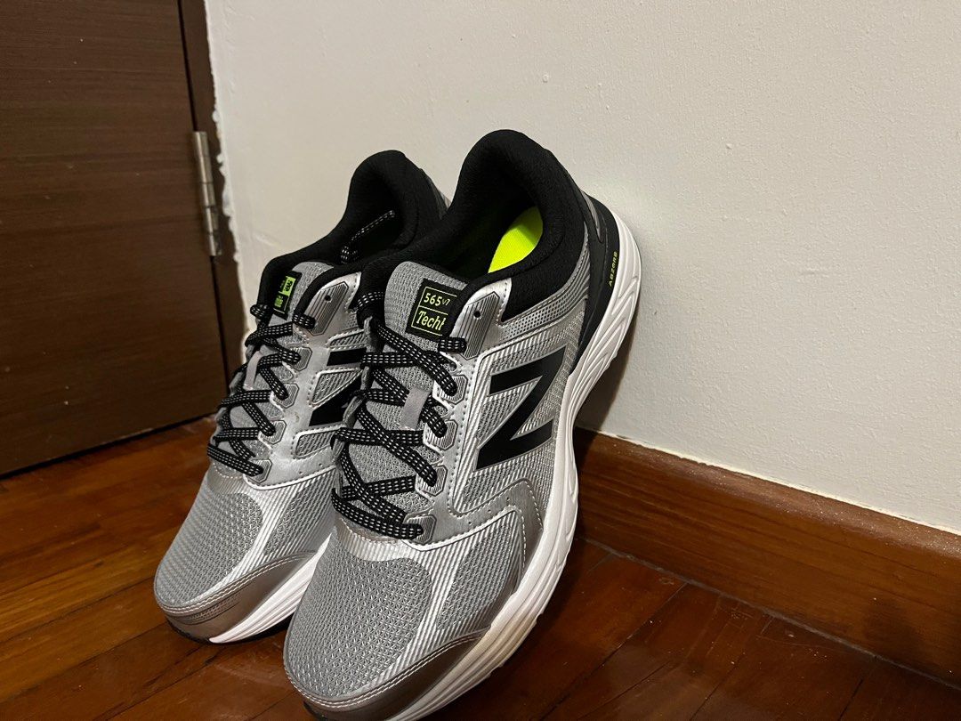 New balance m560cb7 top