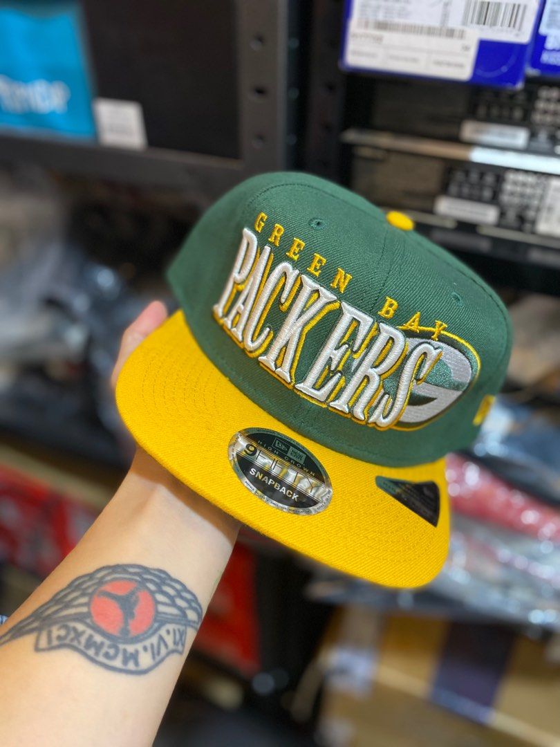 High crown snapback hotsell
