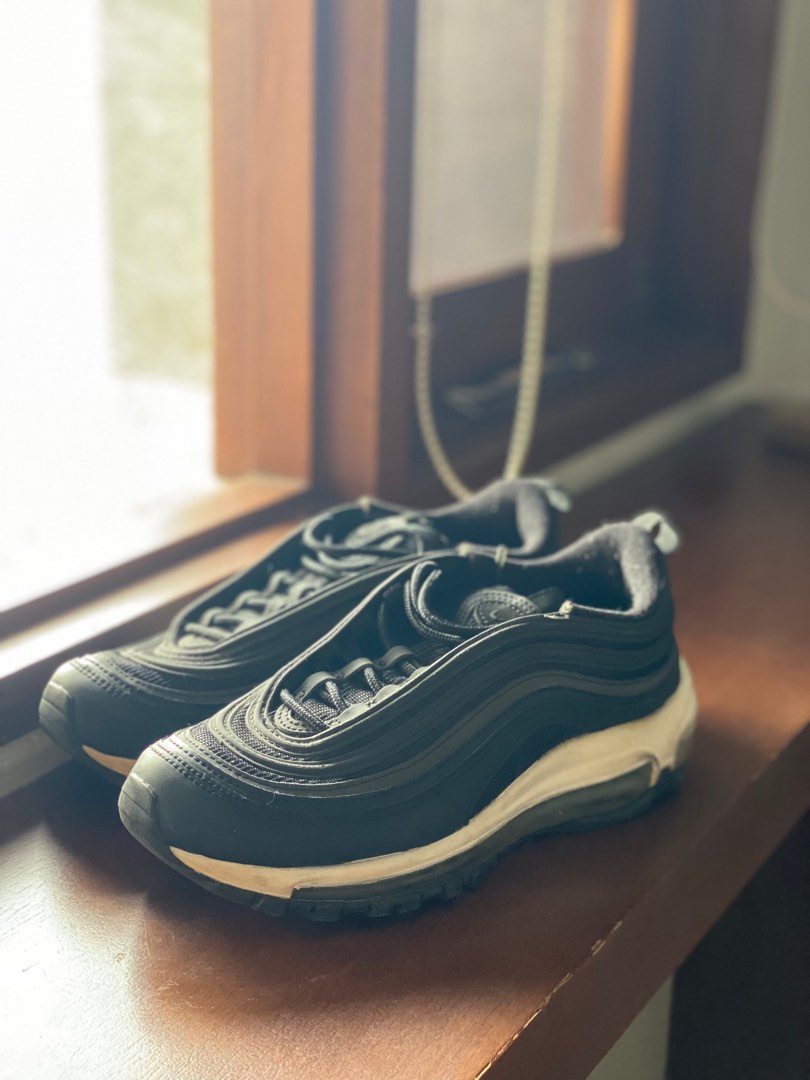 air max 97 all black on feet