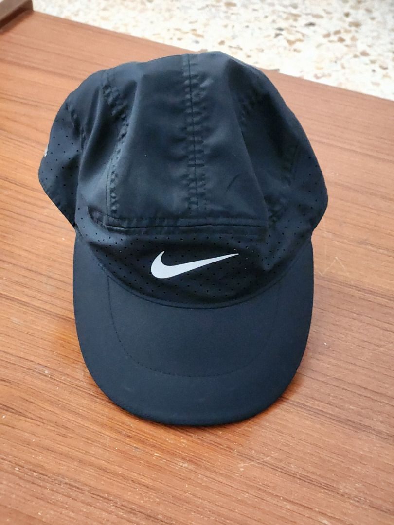 Nike Featherlight Dri-Fit Black Running Hat Cap Strapback DC3598-010 Men  Women