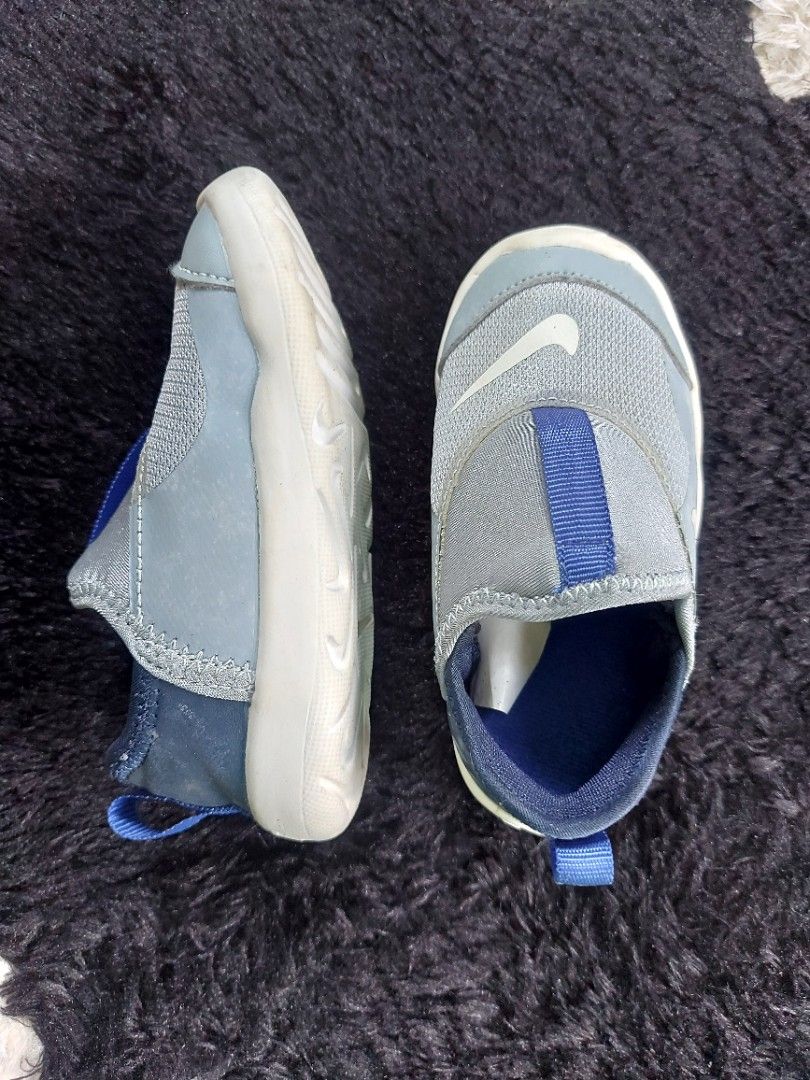 nike kids lil swoosh