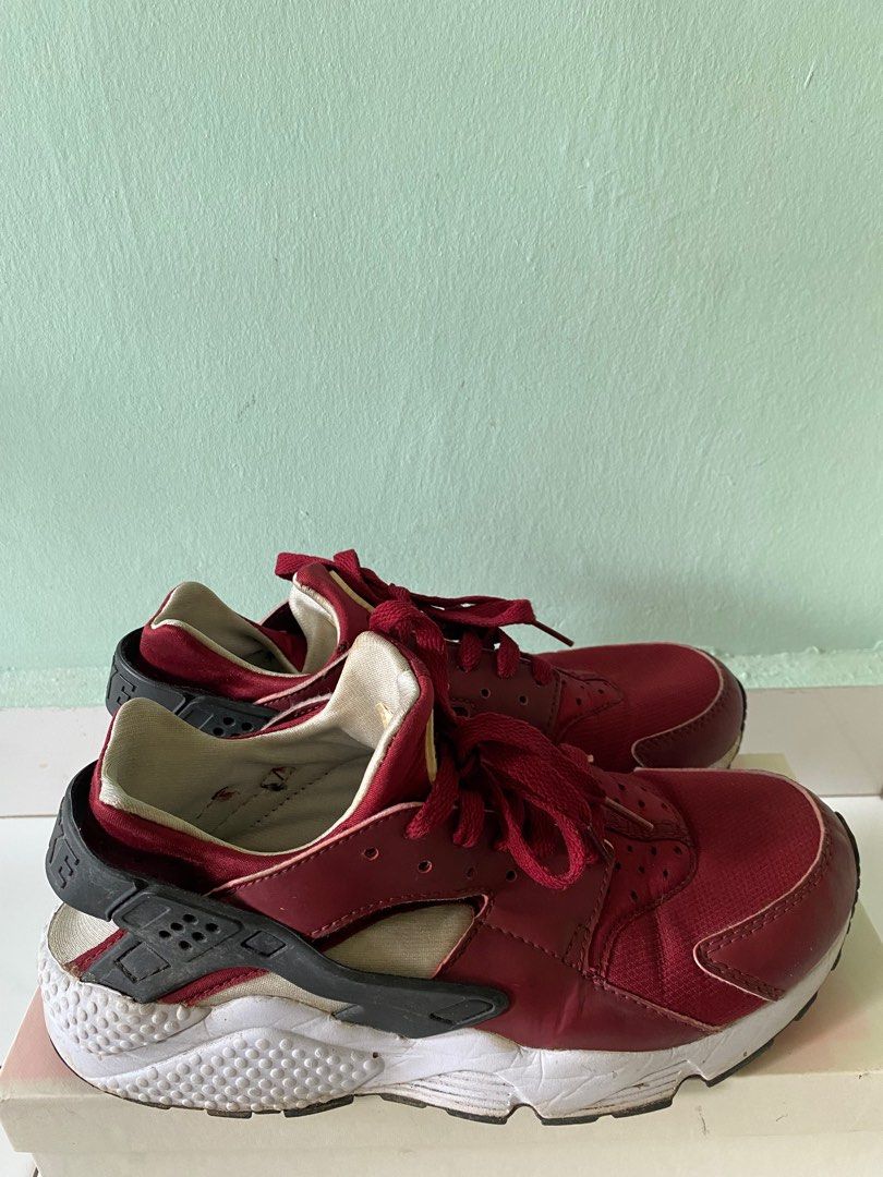 Nike Shoes Men s Fashion Footwear Sneakers on Carousell