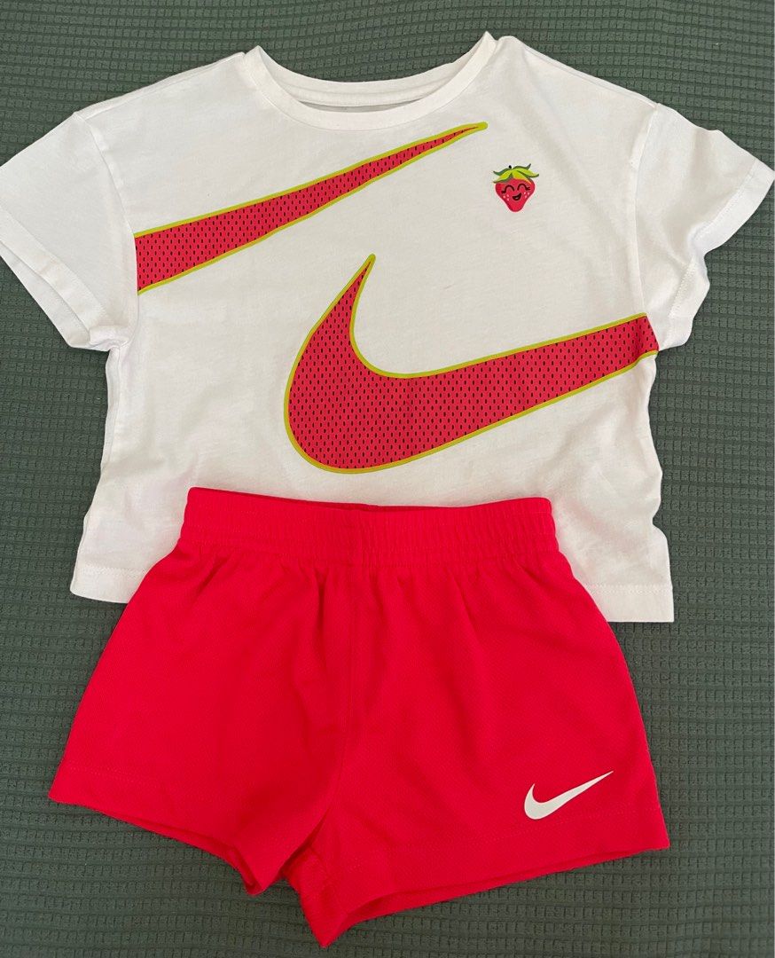 Nike 2t girl clothes sale