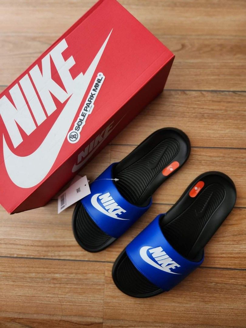 Nike slides royal blue sale