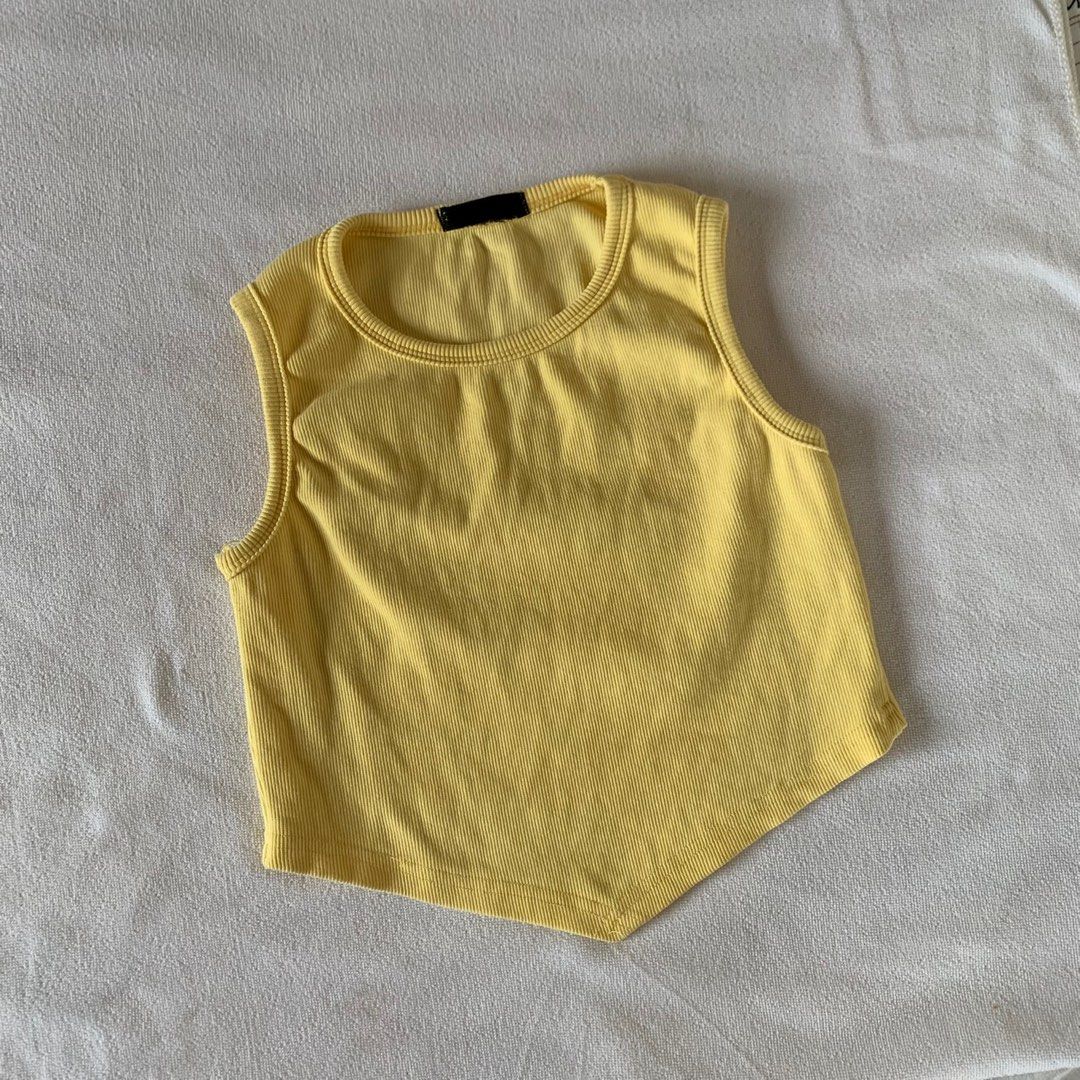 Pastel Yellow Croptop, Women's Fashion, Tops, Sleeveless on Carousell