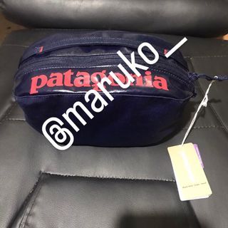 Patagonia black hole cube small 3L classic navy