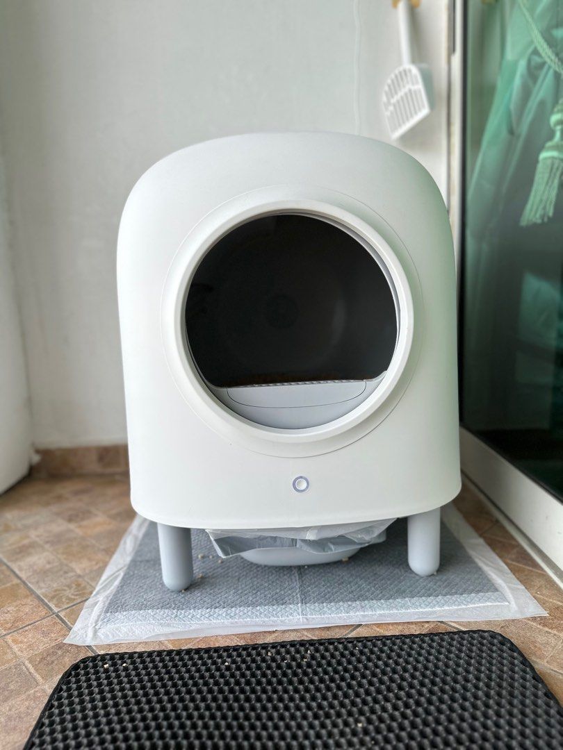 Petree Gen 2 Automatic Cat Litter Box, Pet Supplies, Homes & Other Pet Accessories on Carousell
