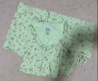 Preloved Aria Malaysian pajama set
