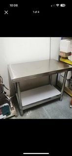 PREPARATION TABLE HEAVY DUTY STAINLESS STEEL