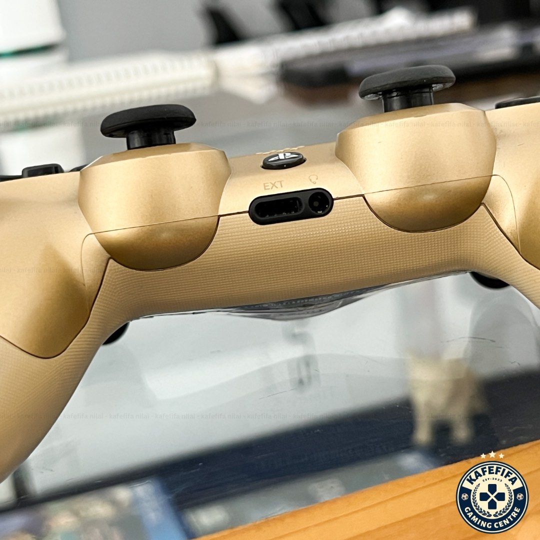 Used gold ps4 controller clearance