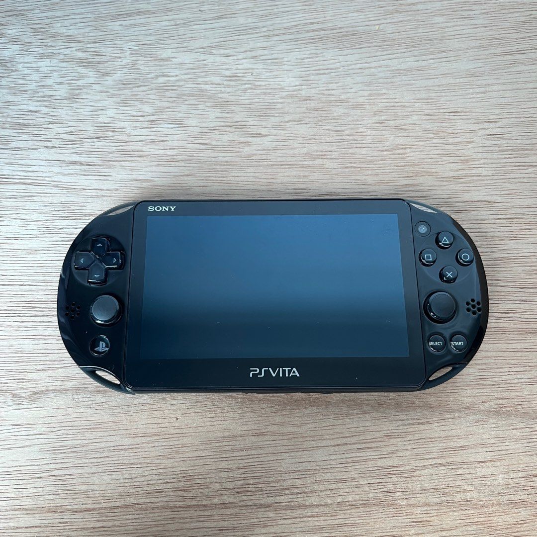 PS Vita PCH 2000 Black 32GB Persona 4 Video Gaming Video