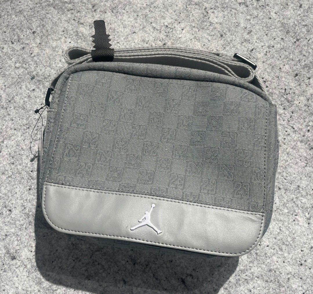 harga sling bag air jordan original