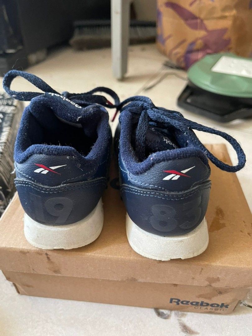 Reebok shoes box discount