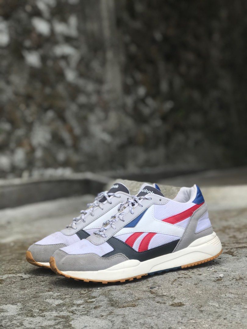 Reebok royal bridge 2.0 discount wanna one