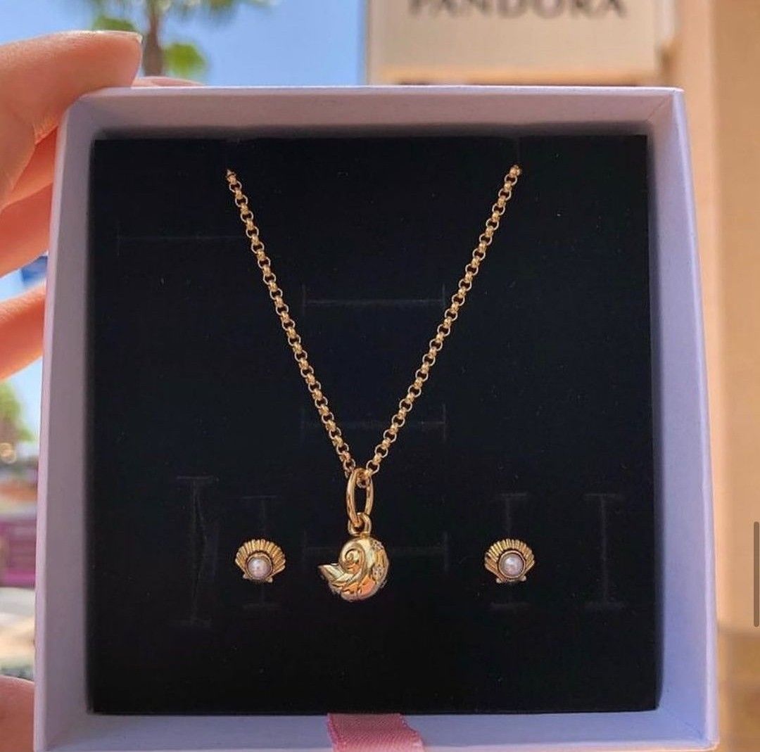 Pandora shell outlet necklace