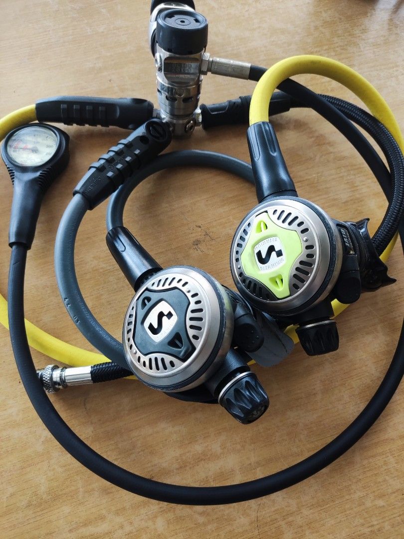 Scubapro mk25 hotsell s600