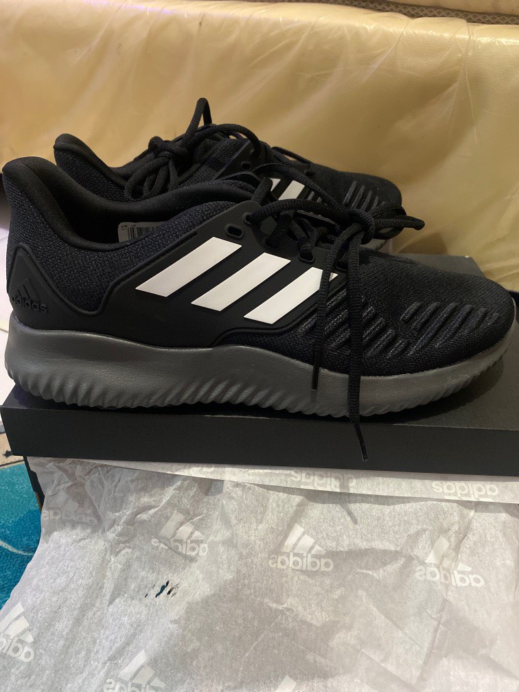 Sepatu adidas alphabounce rc.2 Fesyen Pria Sepatu Sneakers di Carousell