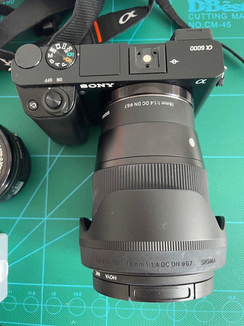 Sony A6000 bundle (Sigma 16mm F1.4 E mount), Photography, Cameras on