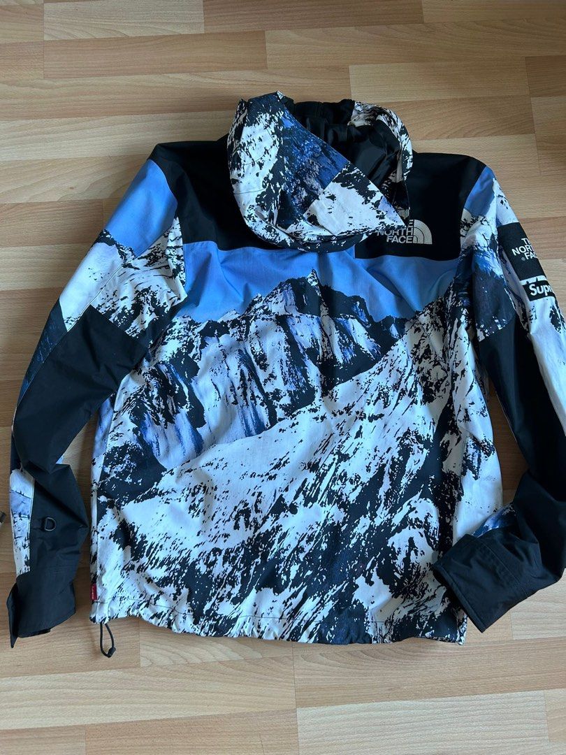 Supreme The North Face 雪山Jacket size M, 名牌, 服裝- Carousell