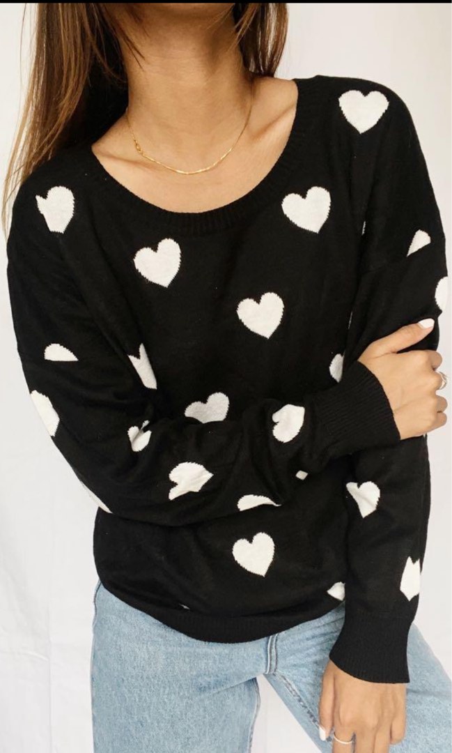 Switer, Fesyen Wanita, Pakaian Wanita, Atasan di Carousell