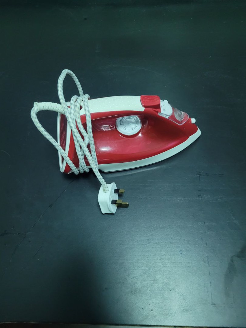 Tefal steam iron, TV & Home Appliances, Irons & Steamers on Carousell
