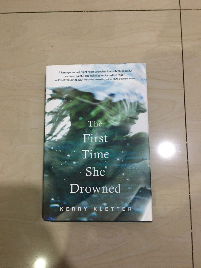 The First Time She Drowned on Carousell