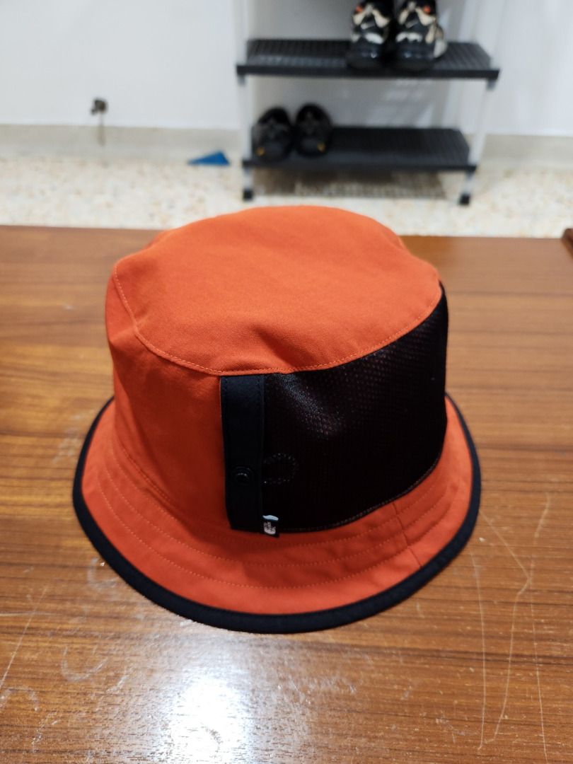 The North Face Reversible Bucket Hat Orange Black