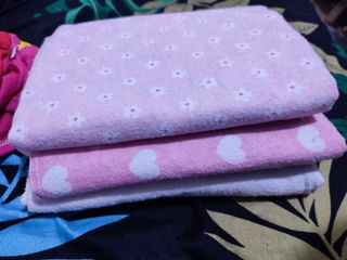(Category: ) located in . Submitted by herstyleph (Listing ID 1236910665, Image 1). Description: .