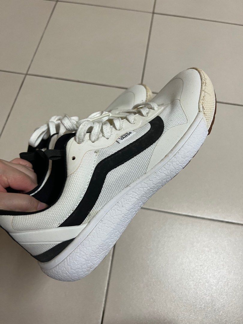 White lace up vans hotsell