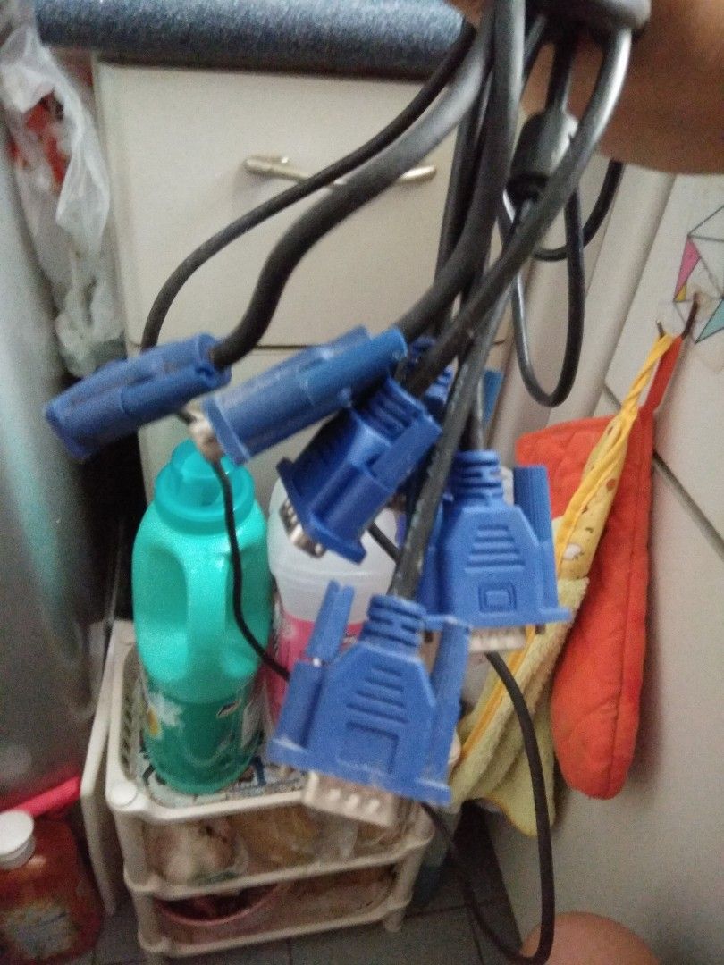 Vga lines 3條, 電腦＆科技, 電腦周邊及配件, 電腦線、轉接線及轉換器 Carousell