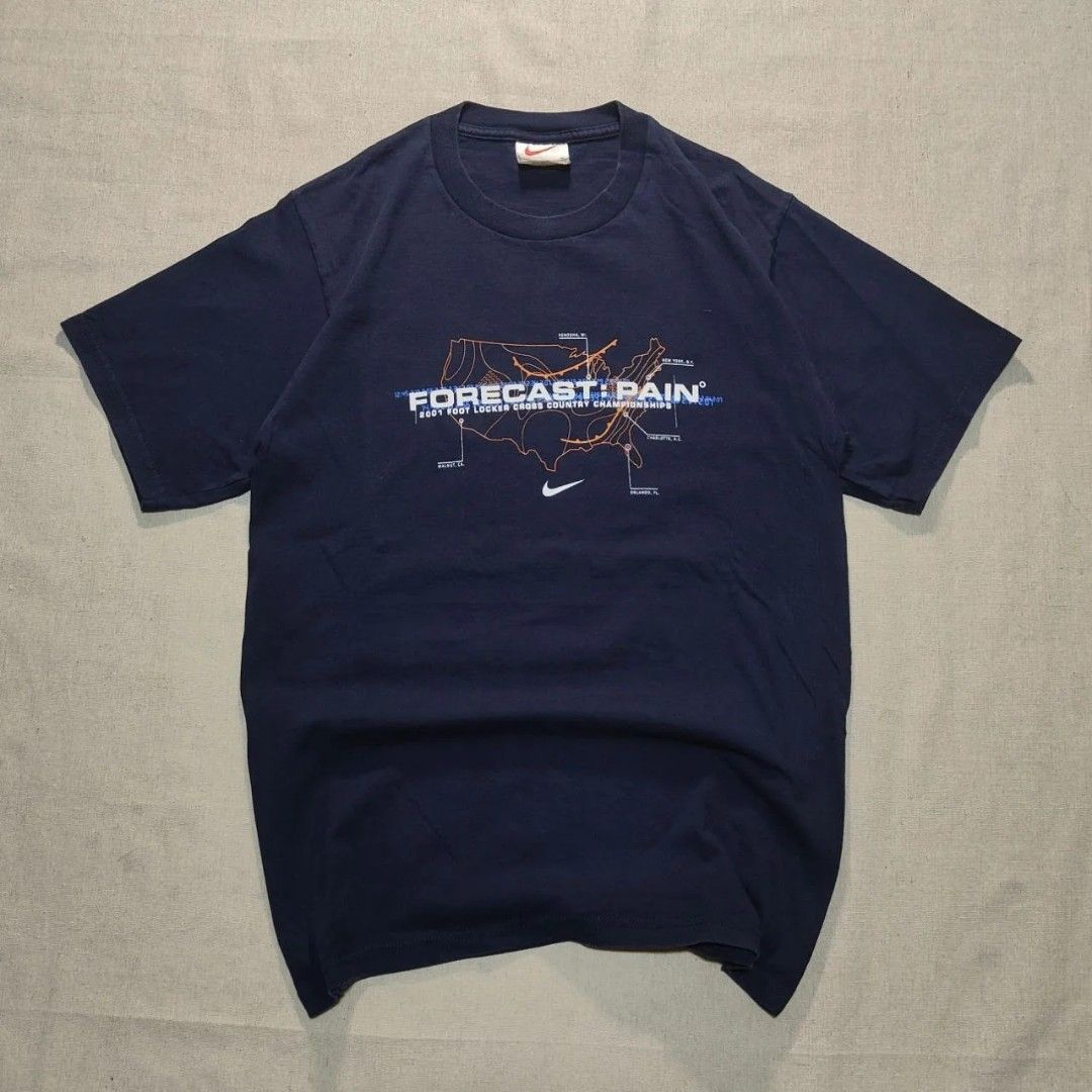 foot locker nike graphic tees