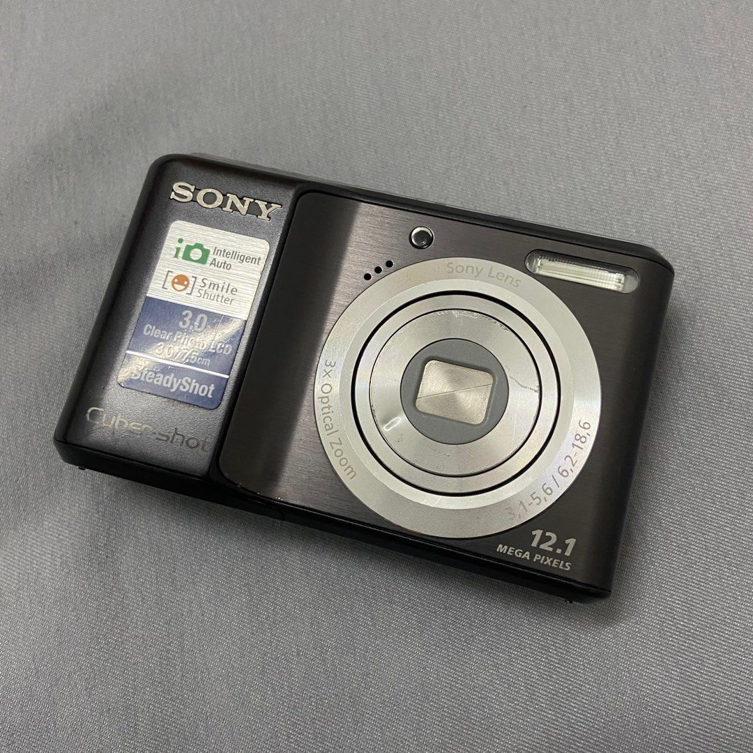Sony CyberShot Digital CCD Camera, Photography, Cameras on Carousell