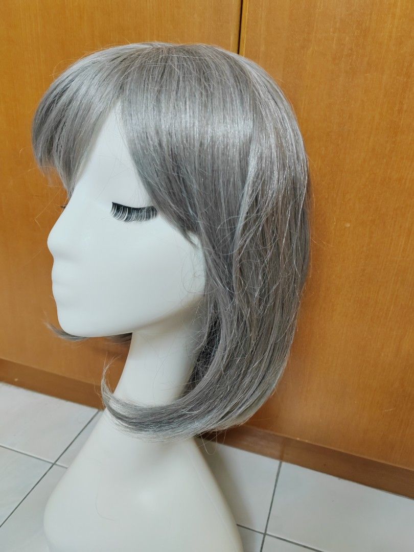 Grey online medium wig