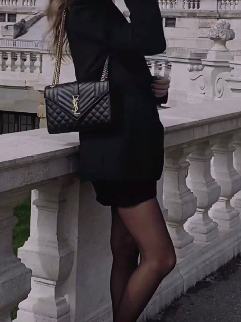 Ysl envelope sales bag outfit