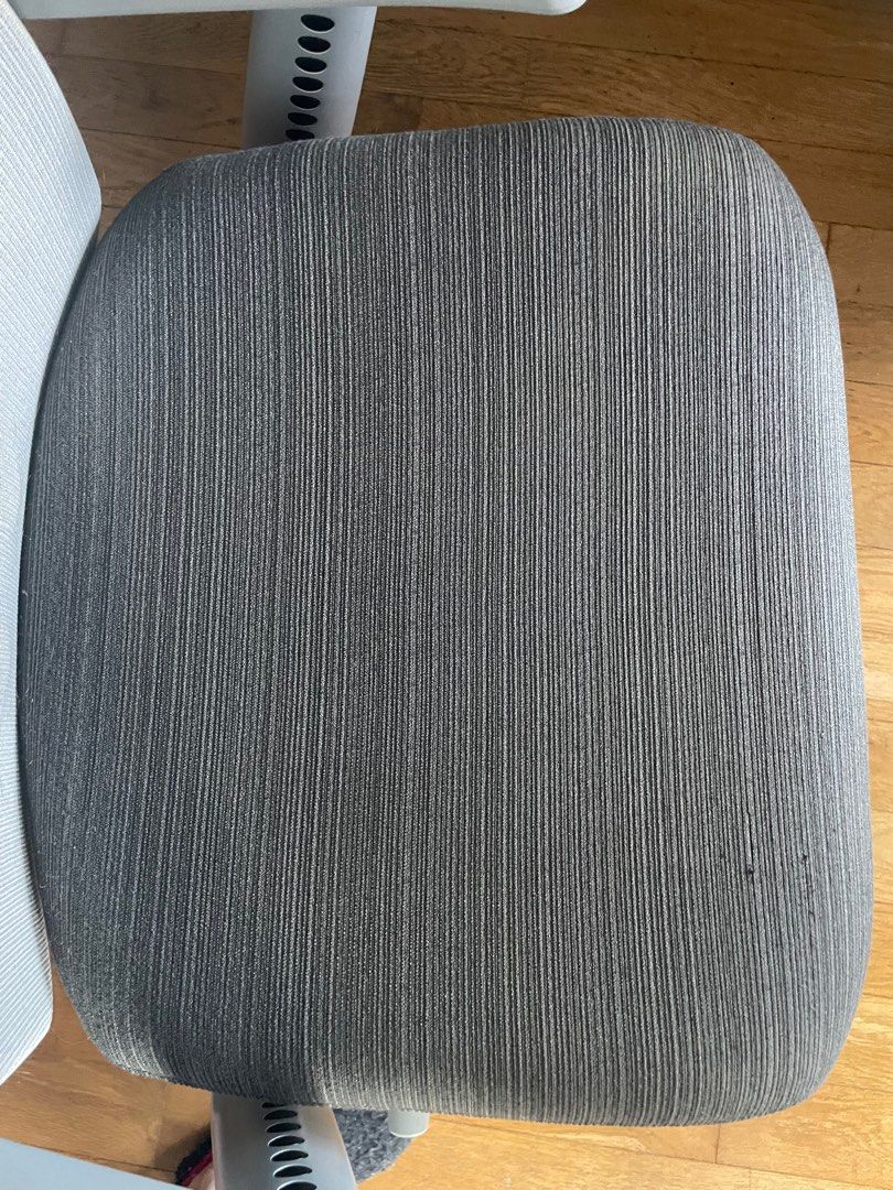 Zody Haworth desk chair, Furniture & Home Living, Furniture, Chairs on