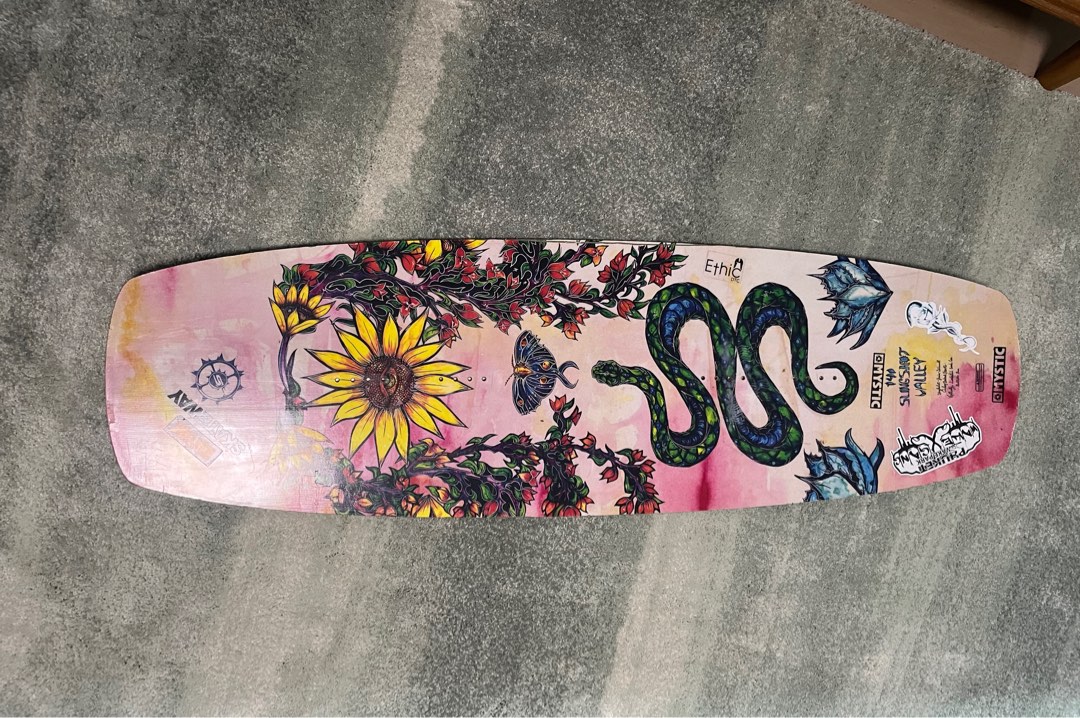 140cm SLINGSHOT wakeboard, Sports Equipment, Sports & Games, Water