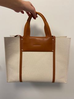 （分類：）位於 。 由 suzumeeee 提交（商品編號 1237105255，圖片 1）。簡介： 。