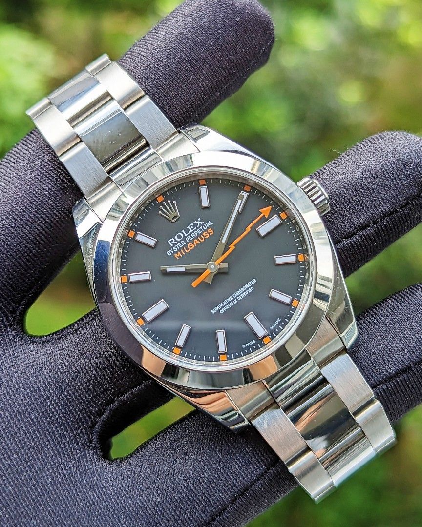 Rolex milgauss hotsell black dial discontinued
