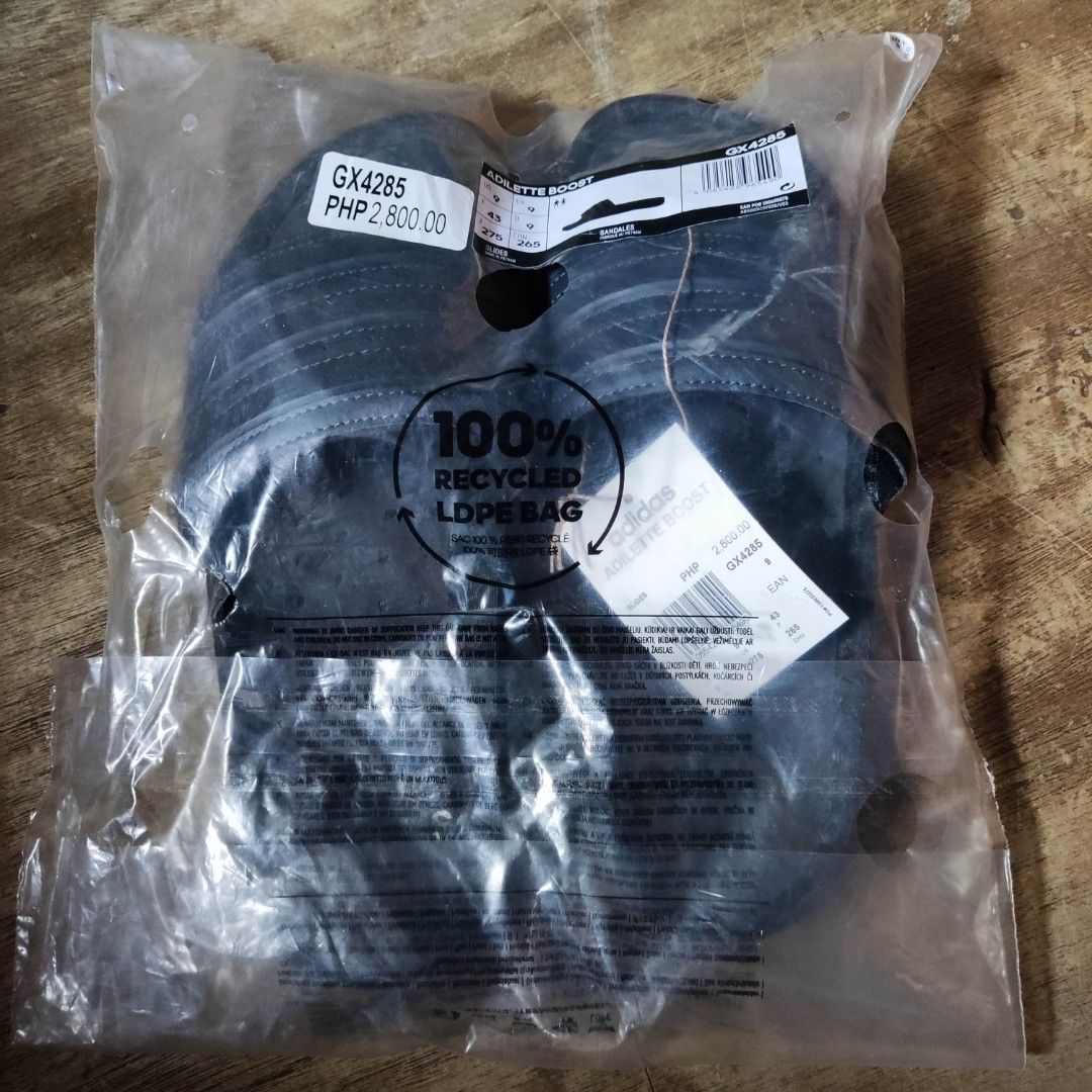Adilette boost slides deals triple black