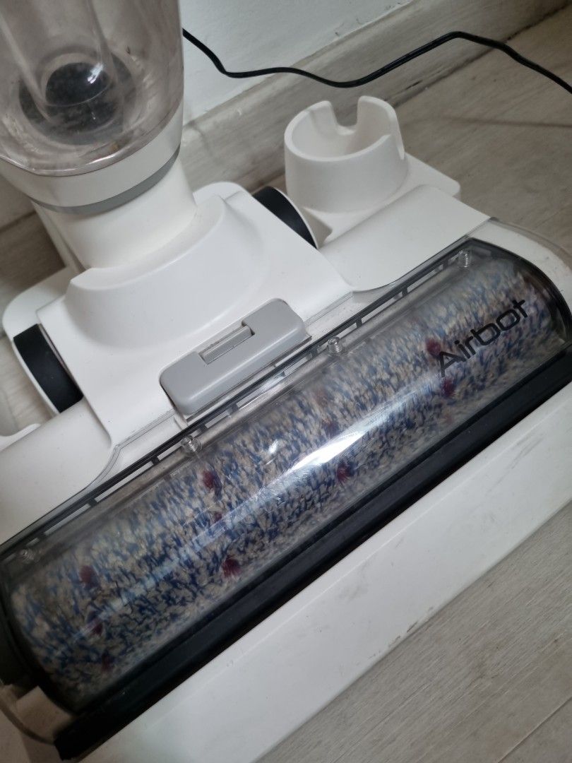 Airbot wet and dry vacuum, TV & Home Appliances, Vacuum Cleaner