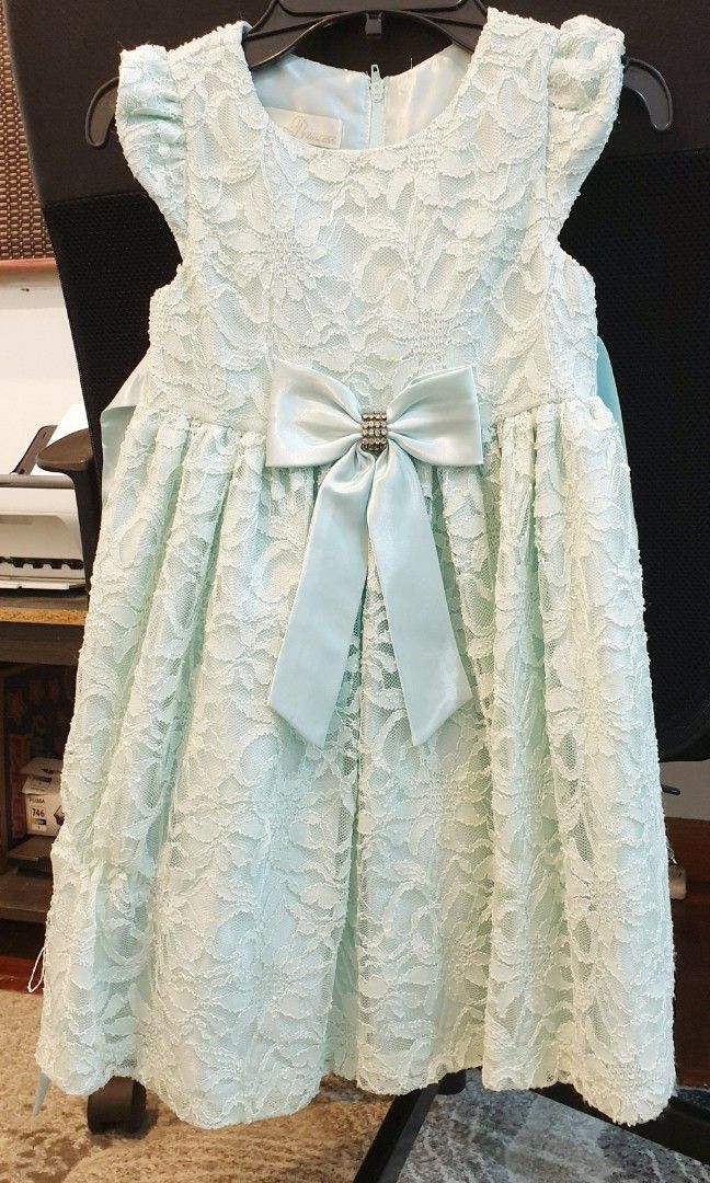 American princess deals baby clothes