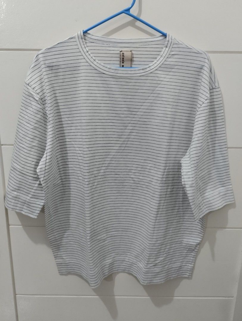 Antonio Marras T-shirt (Category: Shirts) located in Mabalacat. Submitted by uniqlover (Listing ID 1237106059, Image 2). Description: xs on label best fits large frame.