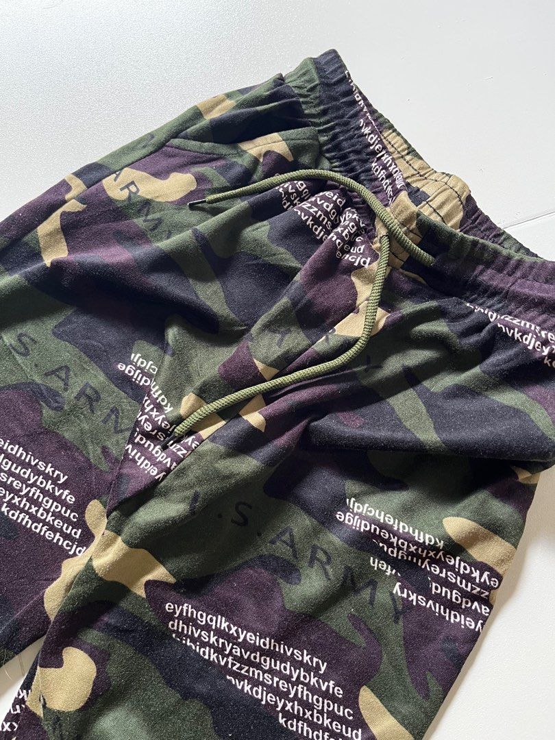 Army sweatpants with discount pockets