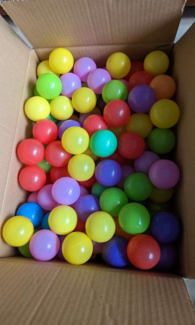 Ball pit + 150 balls, Babies & Kids, Infant Playtime on Carousell