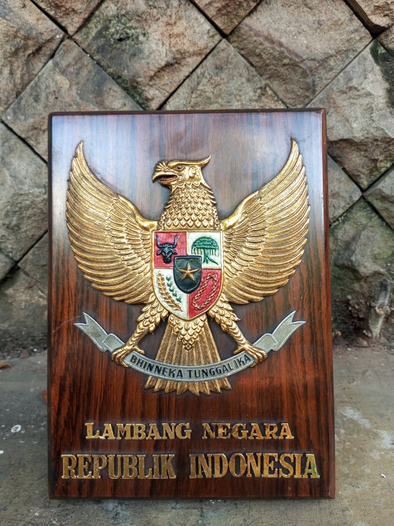 Bingkai Garuda Indonesia Antik Pajangan Di Carousell